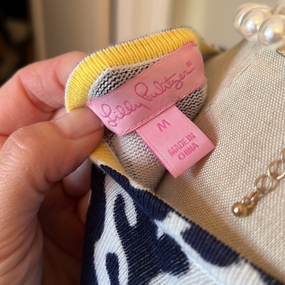 Lilly Pulitzer Navy coral sweater - Picture 4 of 4